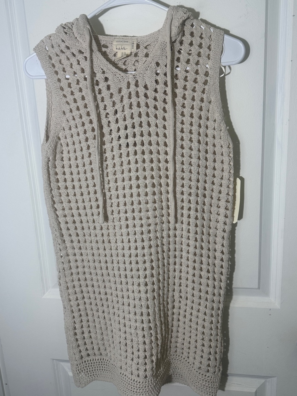 Artelier Nicole Miller XS Cream Crochet Hooded Swim Cover Up NWT